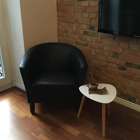 Apartlux Self Check-in 24h